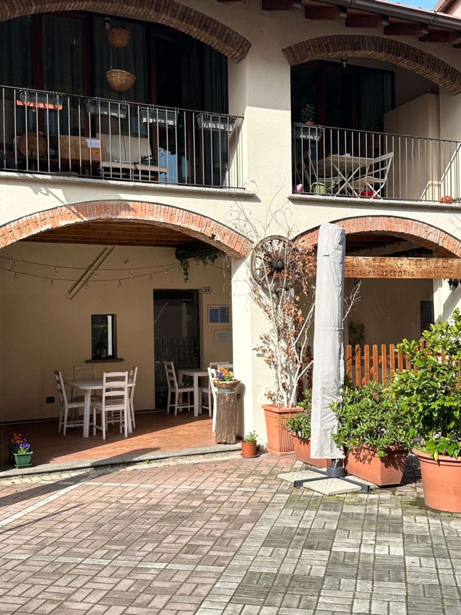 Corte Grande Apartment Lipomo Εξωτερικό φωτογραφία